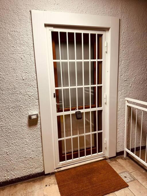 Malu Apartment Peschiera Borromeo Bagian luar foto