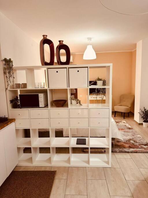 Malu Apartment Peschiera Borromeo Bagian luar foto